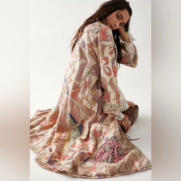 Magnolia Pearl Rainbow Duster - Picture 2 of 11